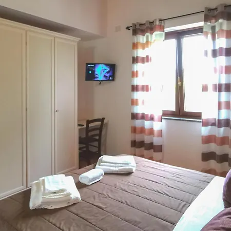 Ferienhaus Beautiful In With House A Mountain View San Giovanni a Piro